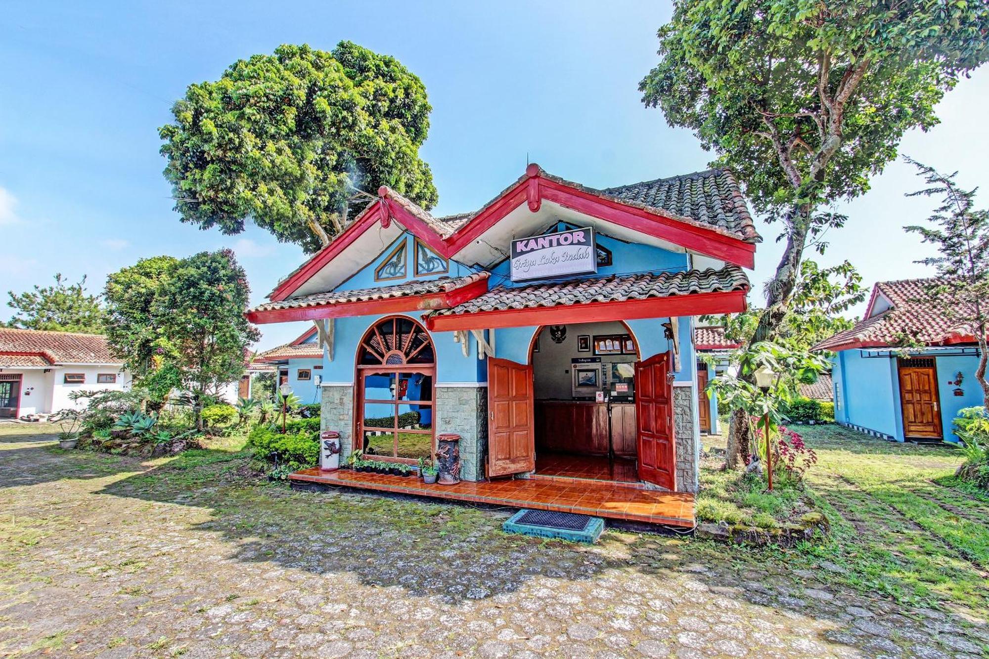 ホテル Capital O 91644 Loka Hause サラティガ エクステリア 写真